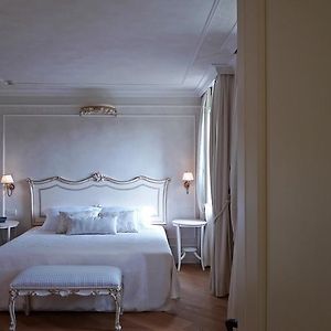 Camera superior con letto king size